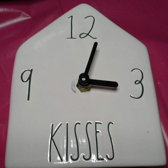 Rae Dunn New with defects Pink Birdhouse Style Ceramic Clock - Picture 9 of 10